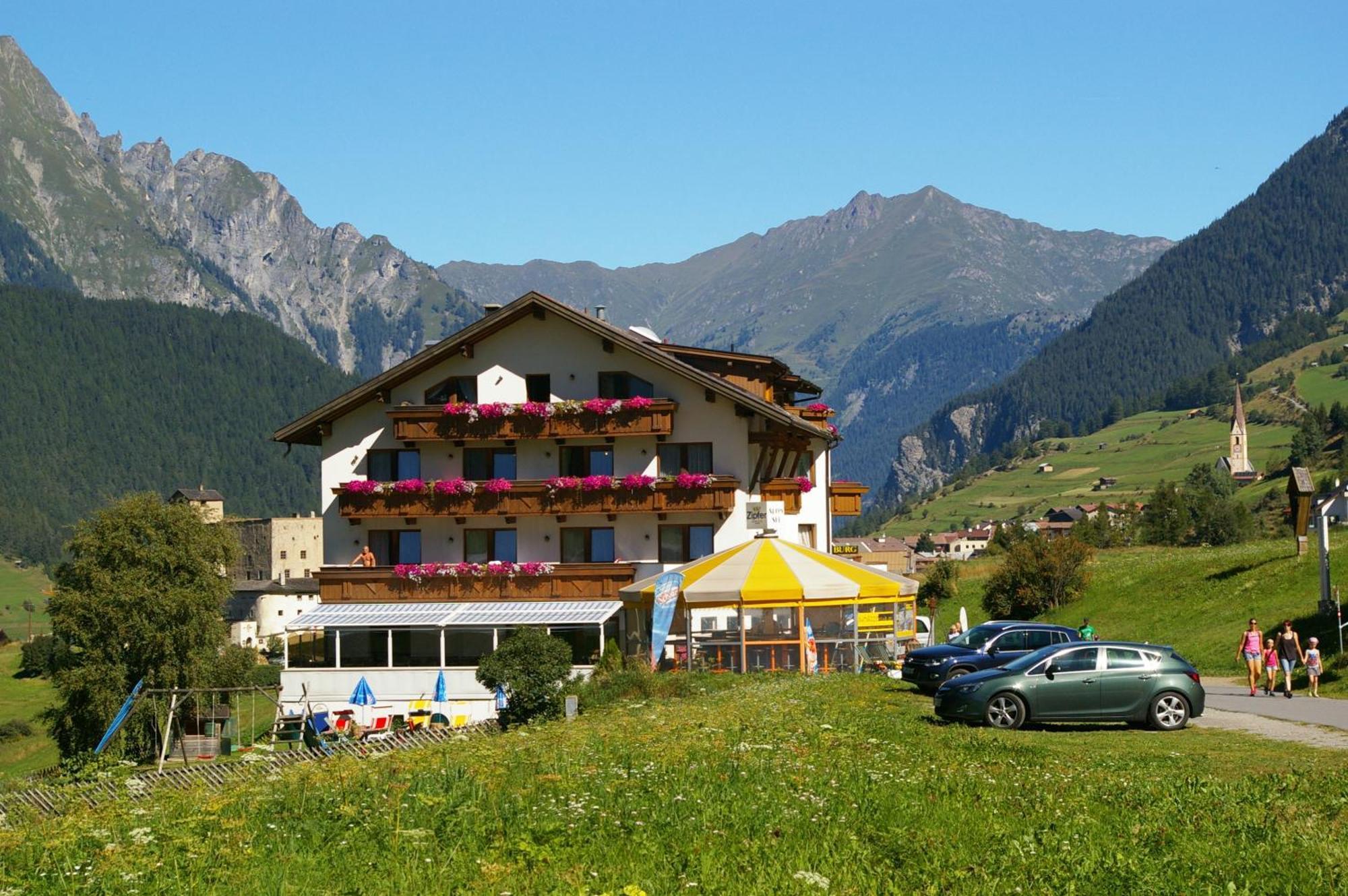 Gasthof Martha Nauders Exteriör bild